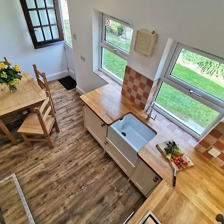 Beautiful Gate House A 4 Minute Walk From Beach Bognor Regis Exterior photo