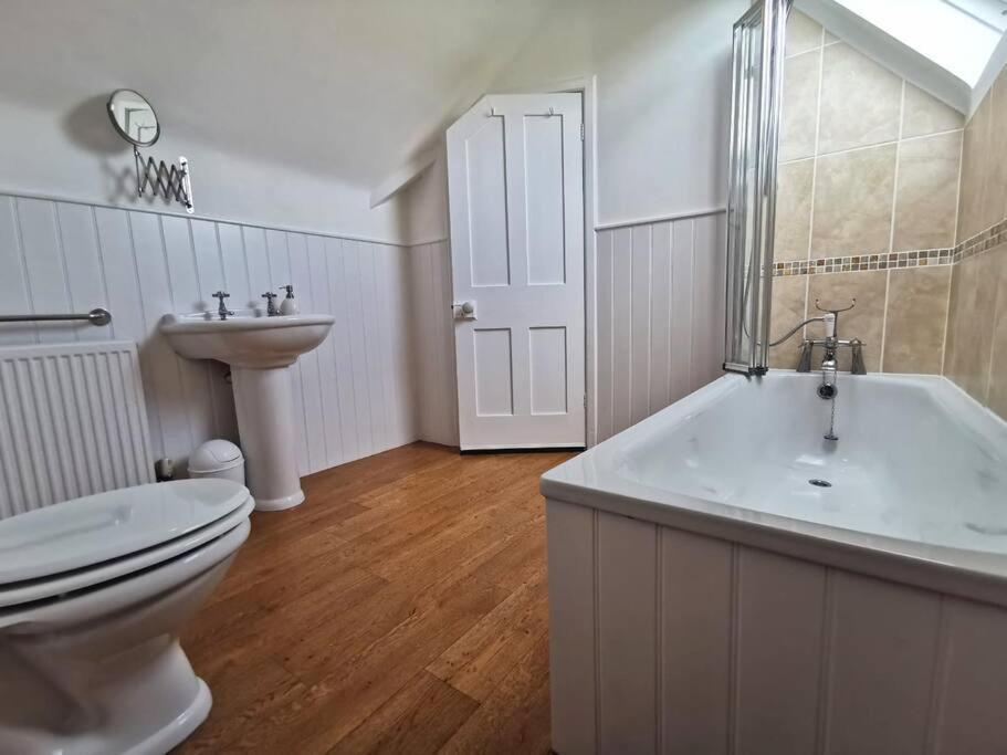 Holiday home Beautiful Gate House A 4 Minute Walk From *