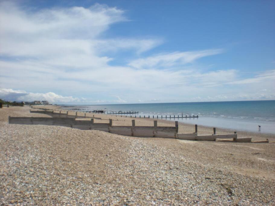 Holiday home Beautiful Gate House A 4 Minute Walk From Bognor Regis