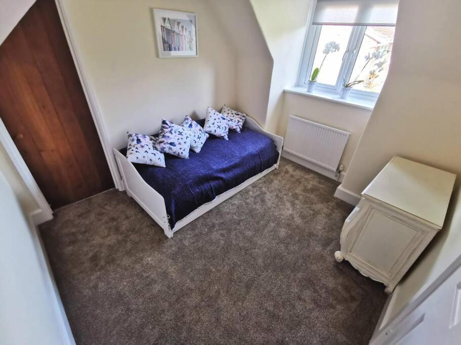 Beautiful Gate House A 4 Minute Walk From