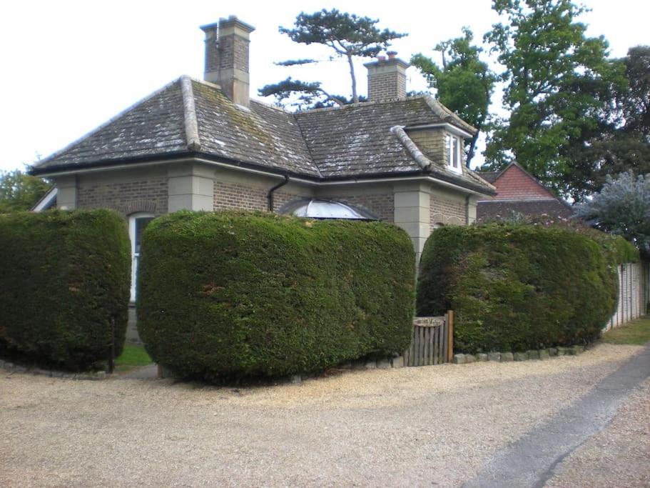 Holiday home Beautiful Gate House A 4 Minute Walk From Bognor Regis